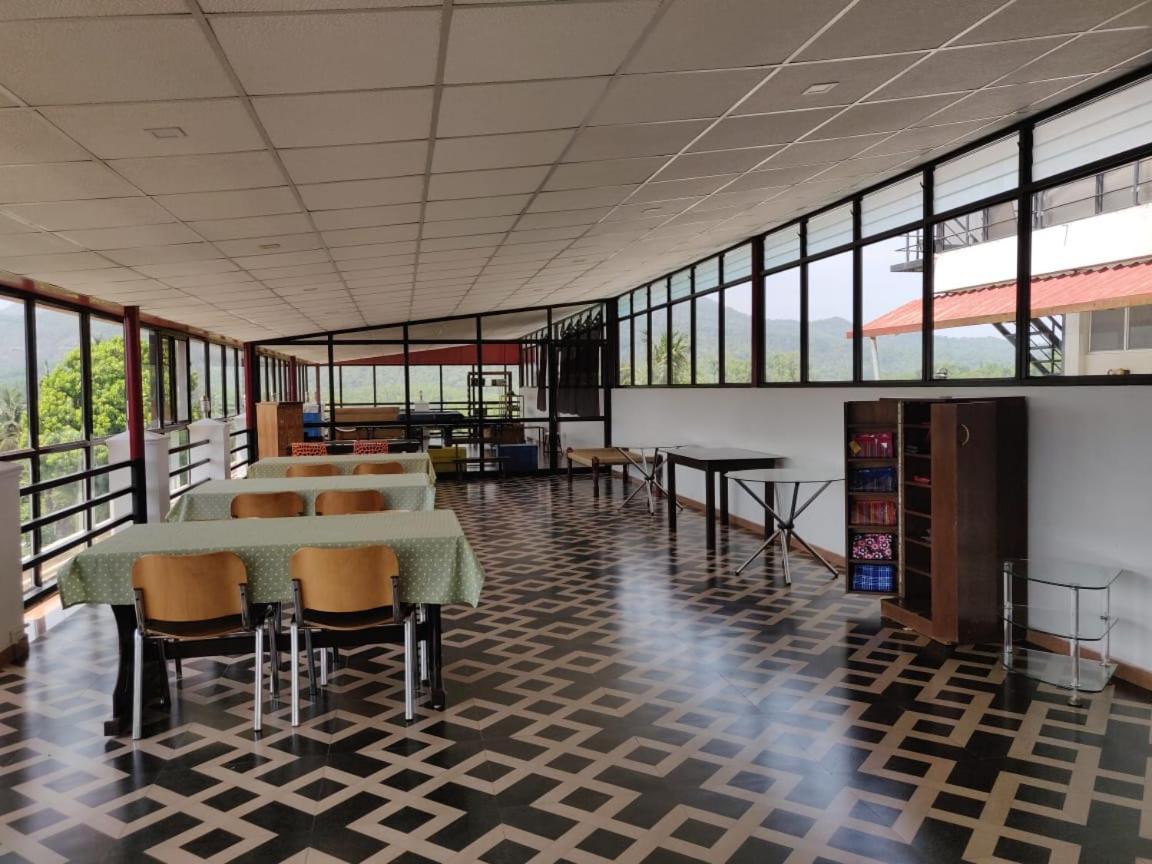 Hotel Mudra Midtown Suites & Rooms Kalasa Zewnętrze zdjęcie