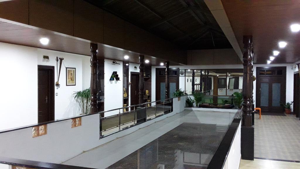Hotel Mudra Midtown Suites & Rooms Kalasa Zewnętrze zdjęcie