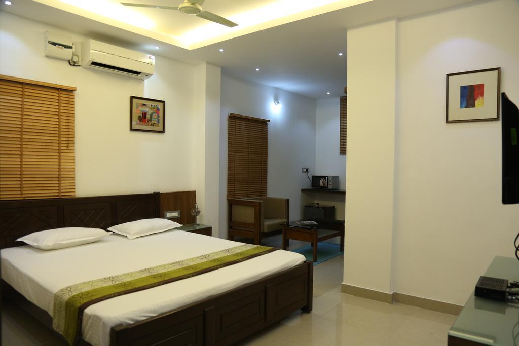 Hotel Mudra Midtown Suites & Rooms Kalasa Zewnętrze zdjęcie